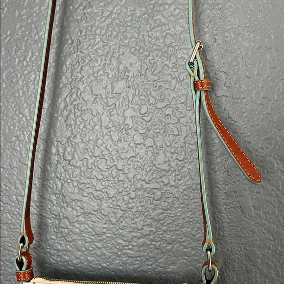 Dooney & Bourke Disney Star Wars Cream Graphic Crossbody Bag - Picture 5 of 16